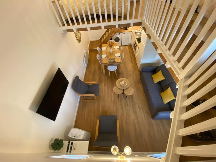 Charmant Appartement - Proche Chateau Cite カルカソンヌ エクステリア 写真